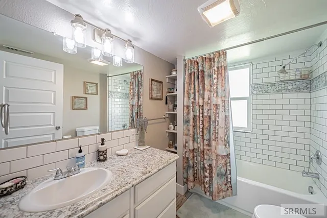 $278,000 | 183 North Oak Street, Blackfoot, ID 83221