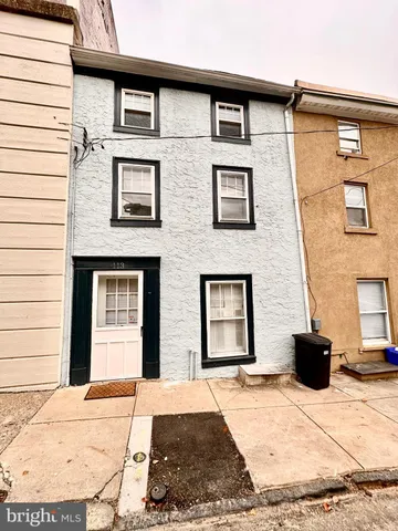 $1,800 | 113 Carson Street, Philadelphia, PA 19127