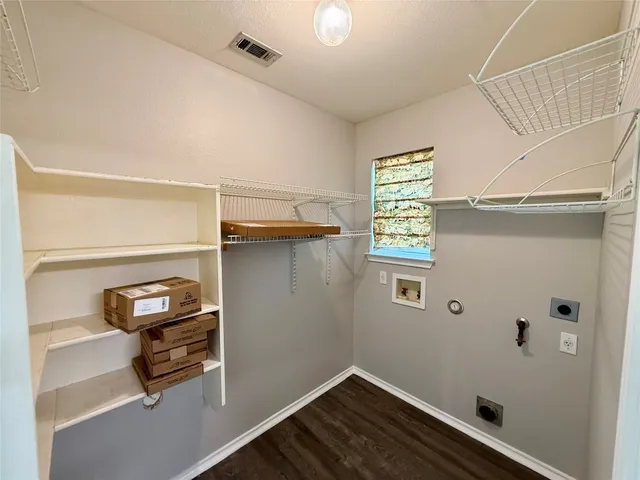 $1,850 | 17212 Hamilton Point Circle, Manor, TX 78653