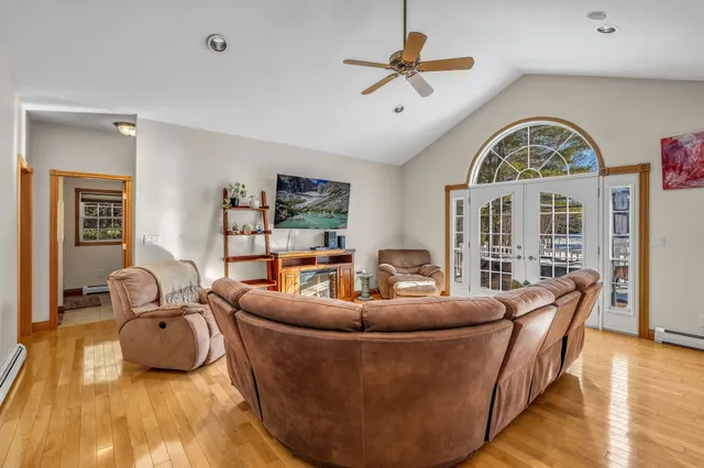 $799,000 | 78 Sunset Boulevard, Turner, ME 04282