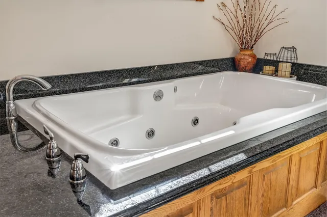 $799,000 | 78 Sunset Boulevard, Turner, ME 04282