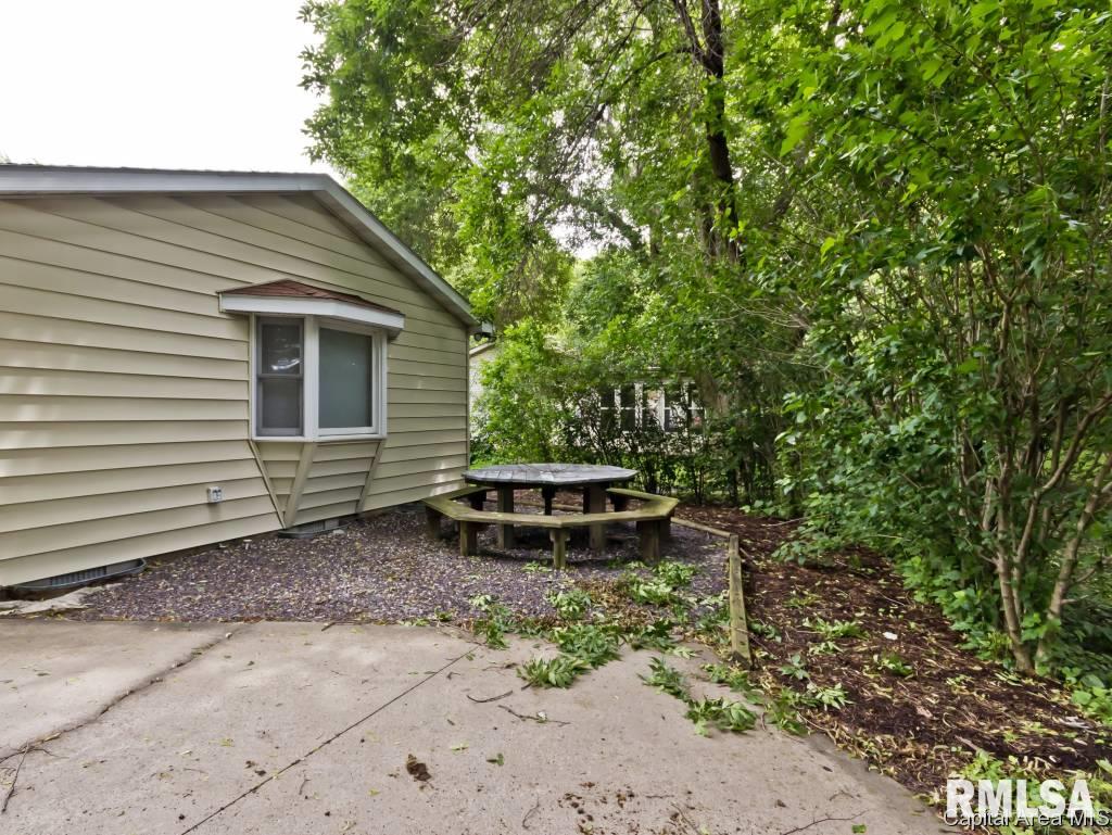 70 Axline Road Chatham, IL 62629 - Photo 29 of 33 Gallery Image 29