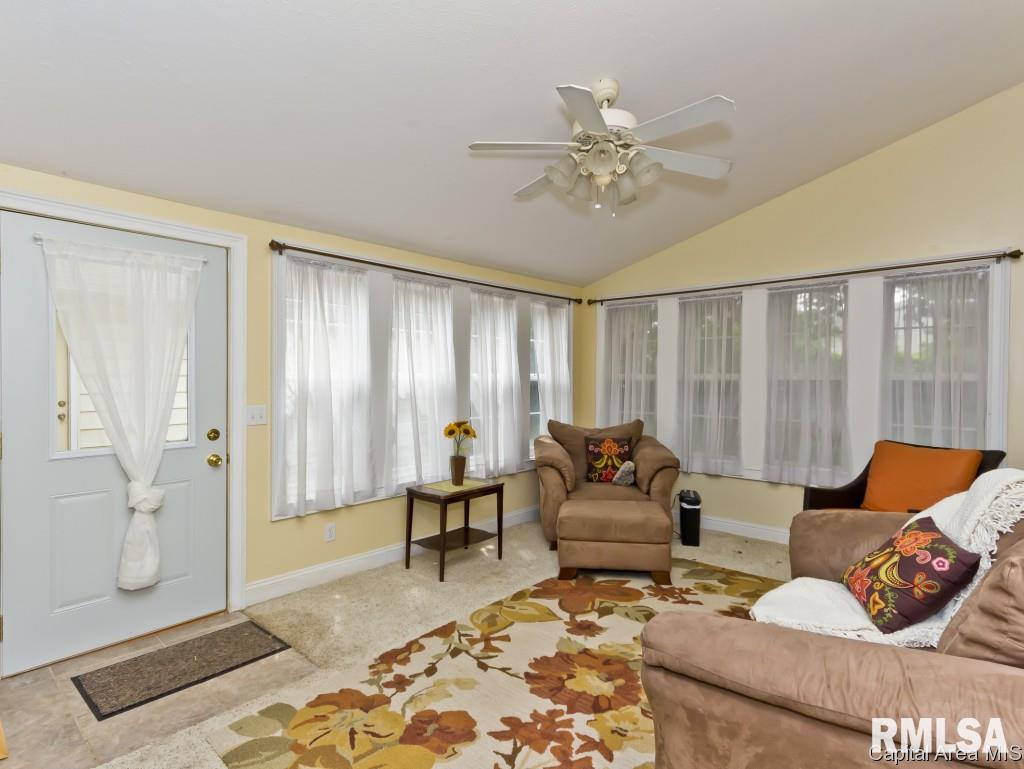 70 Axline Road Chatham, IL 62629 - Photo 7 of 33 Gallery Image 7