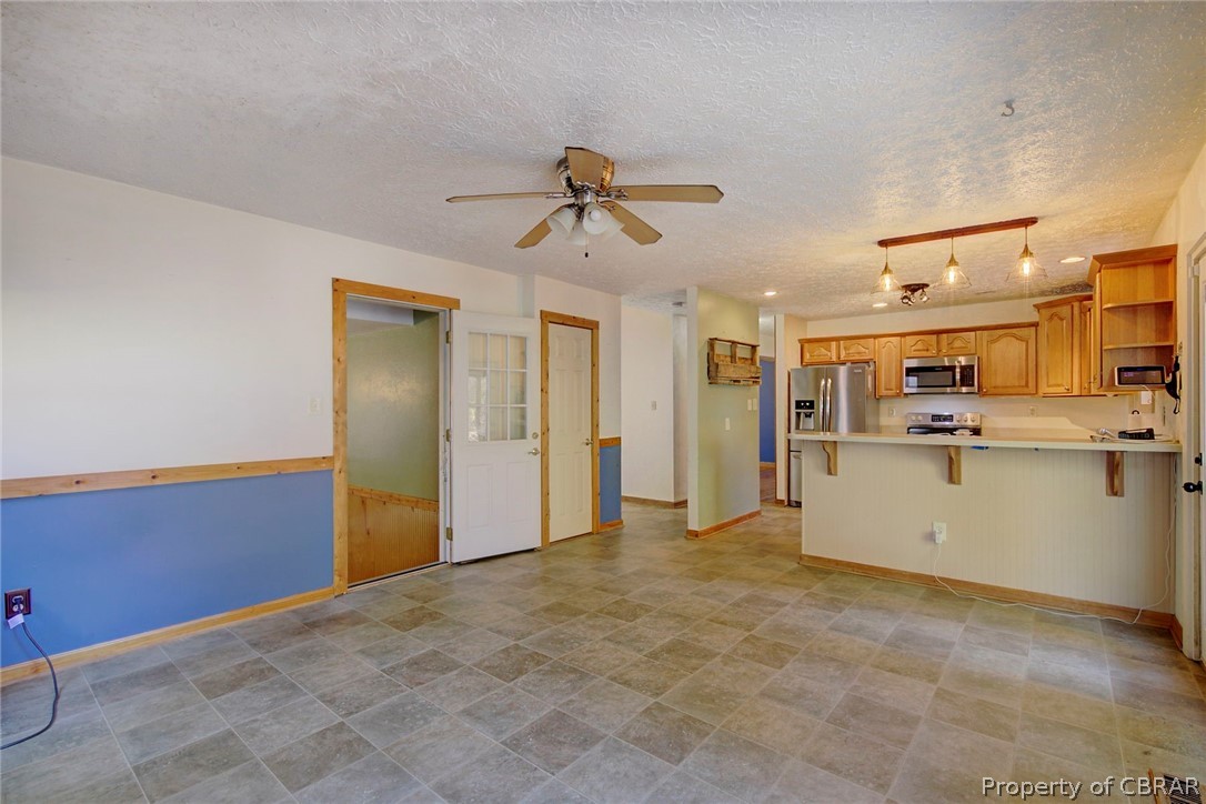 8032 Crab Thicket Road Gloucester, VA 23061 - Photo 11 of 30 Gallery Image 11