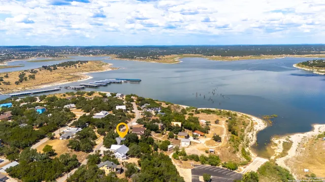 $649,900 | 1761 Lakeside Drive West, Canyon Lake, TX 78133