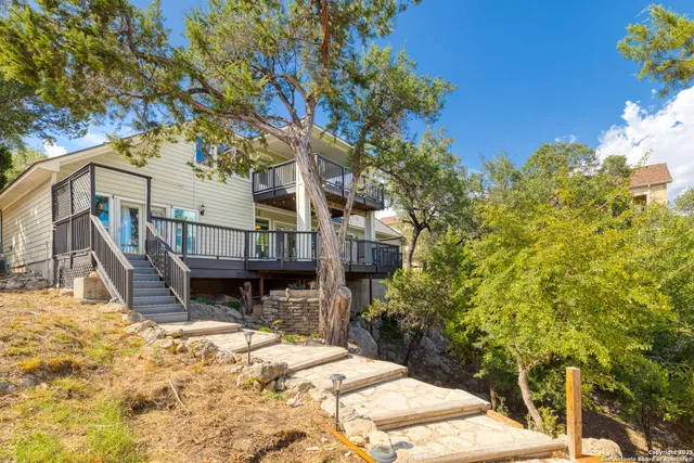 $649,900 | 1761 Lakeside Drive West, Canyon Lake, TX 78133