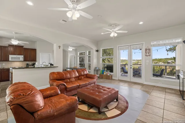 $649,900 | 1761 Lakeside Drive West, Canyon Lake, TX 78133