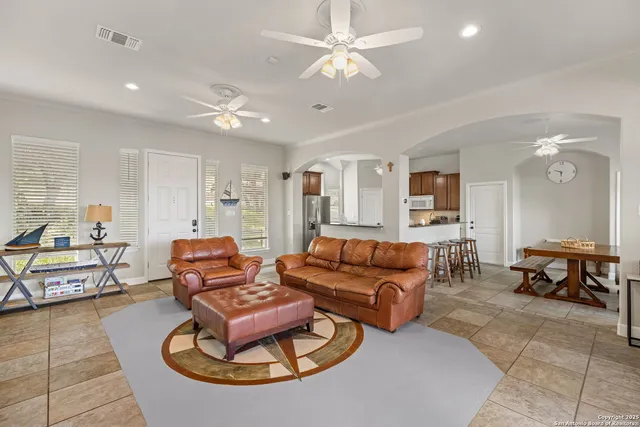 $649,900 | 1761 Lakeside Drive West, Canyon Lake, TX 78133