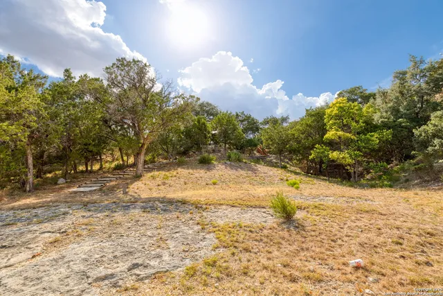 $649,900 | 1761 Lakeside Drive West, Canyon Lake, TX 78133