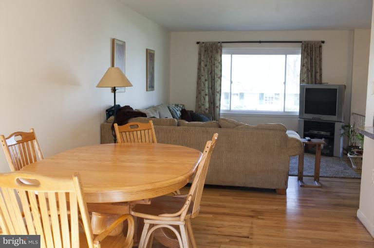 540 Manor Road Severna Park, MD 21146 - Photo 2 of 27 Dining Room