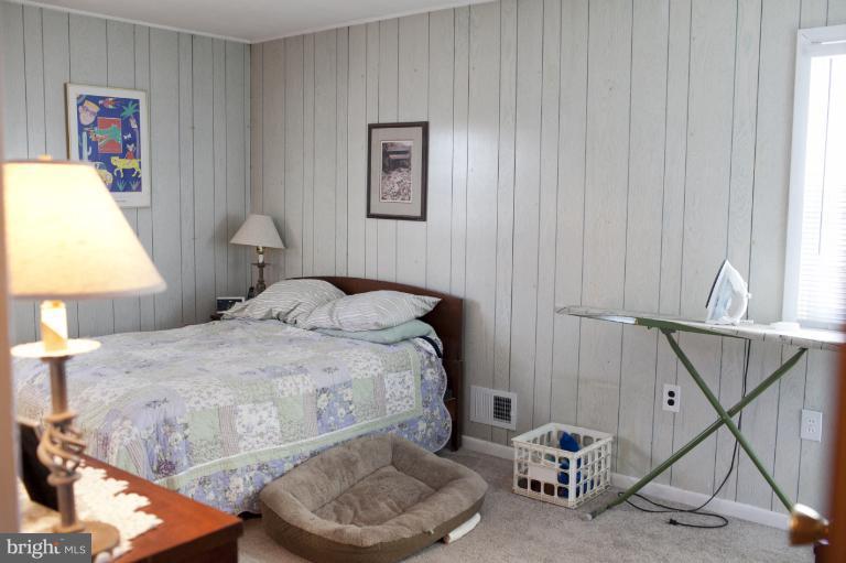 540 Manor Road Severna Park, MD 21146 - Photo 19 of 27 Bedroom