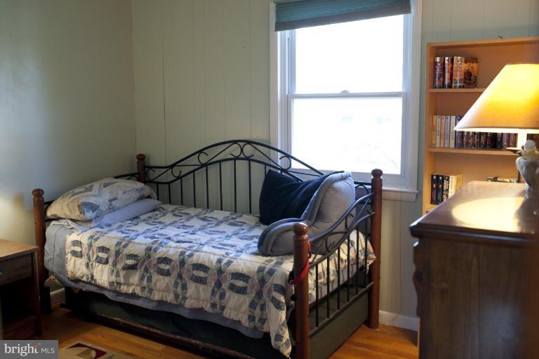 540 Manor Road Severna Park, MD 21146 - Photo 7 of 27 Bedroom