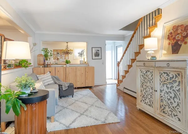 $4,500 | 1 Motts Lane, Glenwood Landing, NY 11547