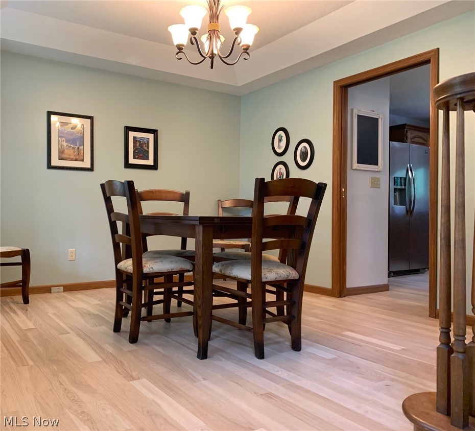 19155 West Middletown Road Beloit, OH 44609 - Photo 7 of 28 Dining room