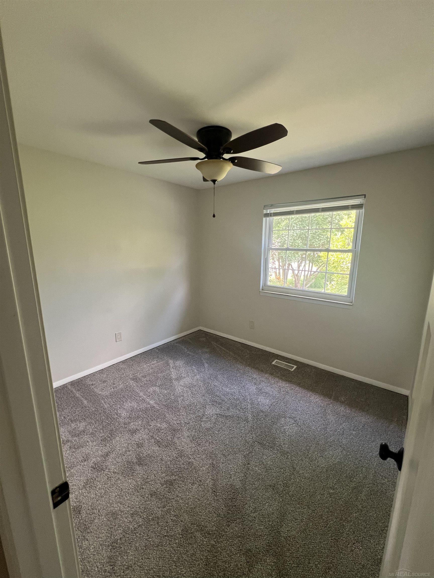 5480 Independence Colony Road Grand Blanc, MI 48439 - Photo 11 of 15 50182731-db247ca1-8209-4aab-8d8d-38ad52ebf1d8.JPG