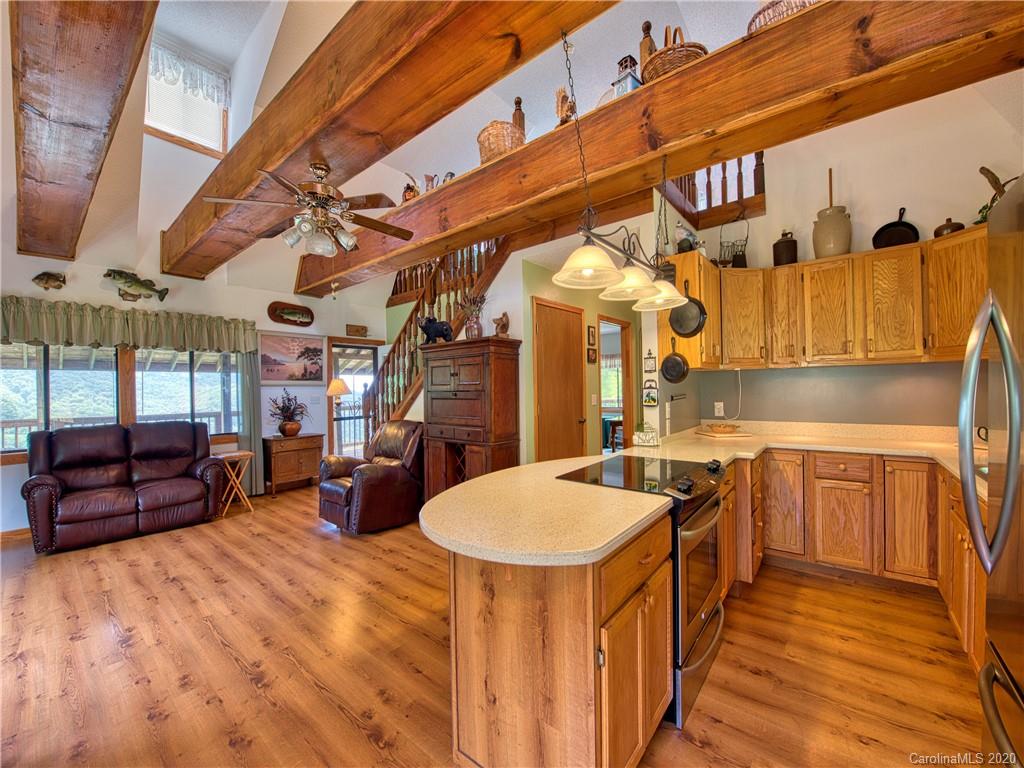 198 Boomer Ridge Maggie Valley, NC 28751 - Photo 11 of 32 Gallery Image 11