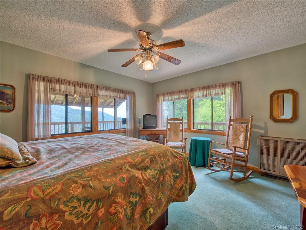 198 Boomer Ridge Maggie Valley, NC 28751 - Photo 16 of 32 Gallery Image 16