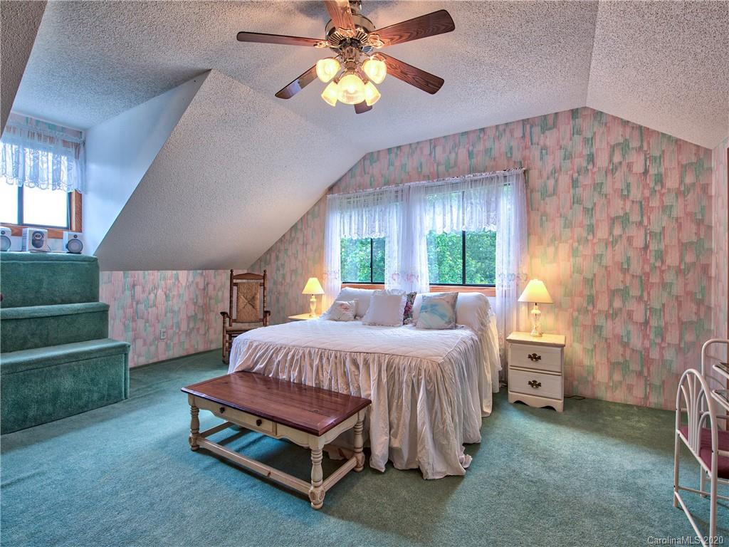 198 Boomer Ridge Maggie Valley, NC 28751 - Photo 19 of 32 Gallery Image 19