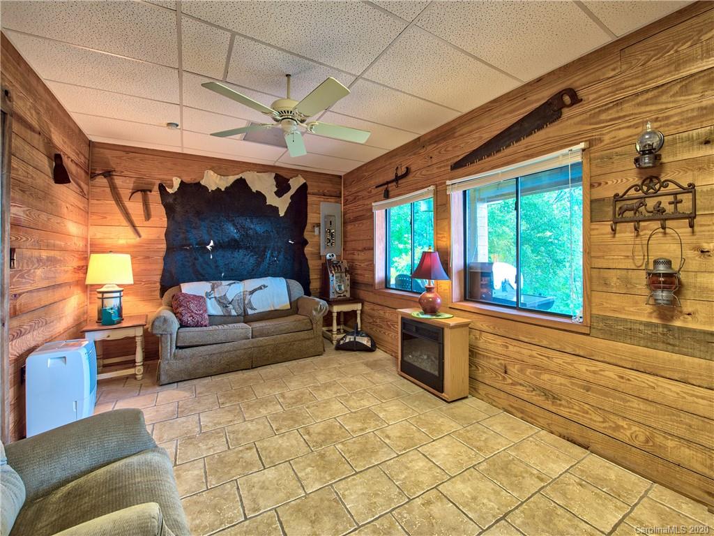 198 Boomer Ridge Maggie Valley, NC 28751 - Photo 24 of 32 Gallery Image 24