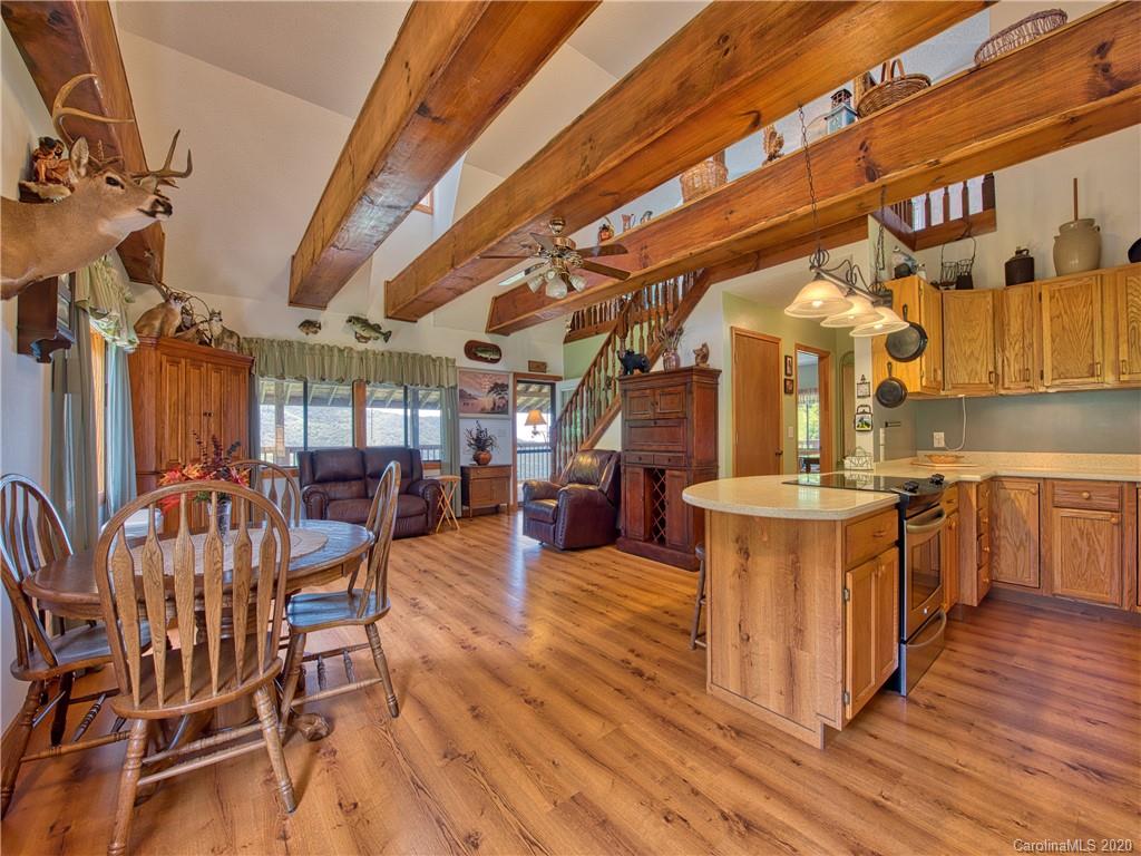 198 Boomer Ridge Maggie Valley, NC 28751 - Photo 6 of 32 Gallery Image 6