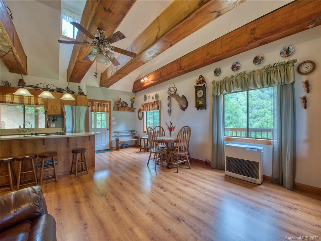 198 Boomer Ridge Maggie Valley, NC 28751 - Photo 8 of 32 Gallery Image 8