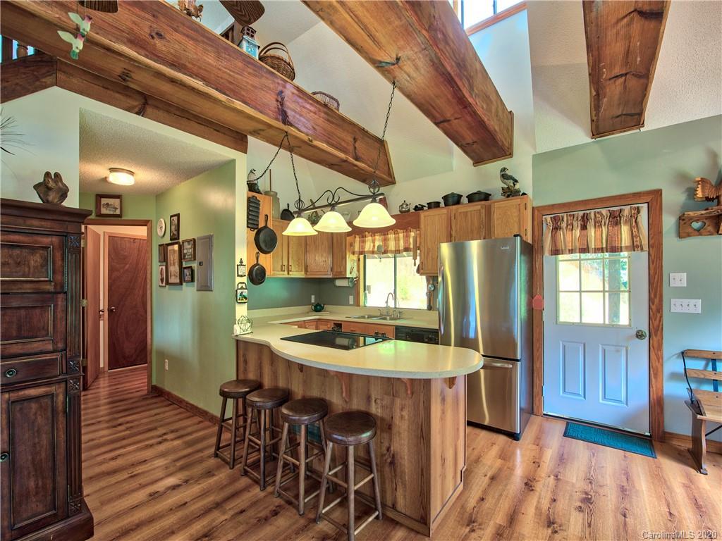 198 Boomer Ridge Maggie Valley, NC 28751 - Photo 10 of 32 Gallery Image 10