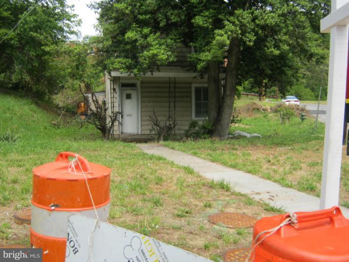 3038 Stanton Road Southeast Washington, DC 20020 - Photo 8 of 15 Exterior (Front)