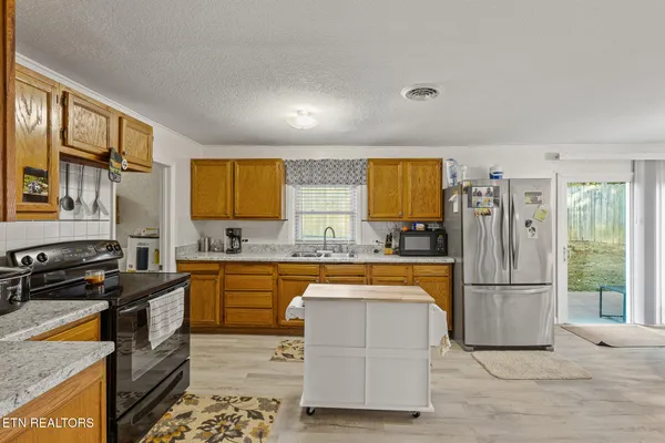 $329,900 | 147 Norwood Drive Southeast, Cleveland, TN 37323