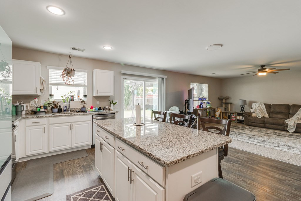 288 Masters Drive Sumter, SC 29154 - Photo 9 of 38 Gallery Image 9