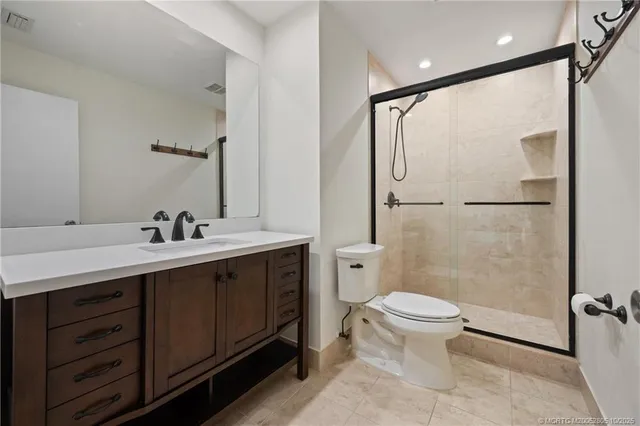 $225,000 | 1210 Southeast Parkview Place, Unit E9, Stuart, FL 34994