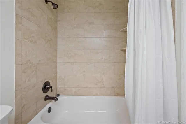 $225,000 | 1210 Southeast Parkview Place, Unit E9, Stuart, FL 34994