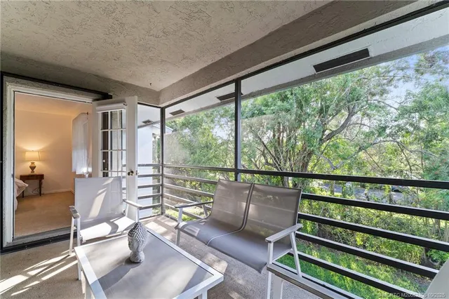 $225,000 | 1210 Southeast Parkview Place, Unit E9, Stuart, FL 34994