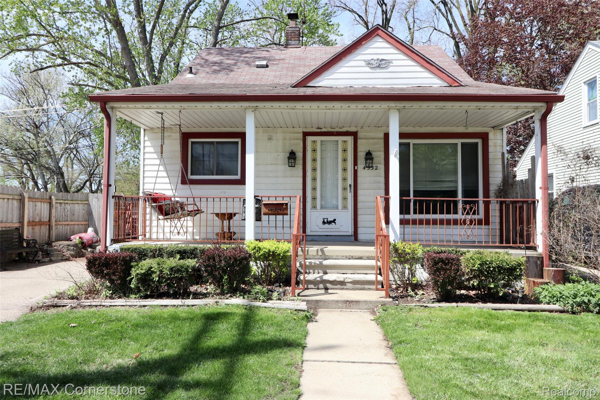 4532 Howe Road Wayne, MI 48184 - Photo 1 of 24