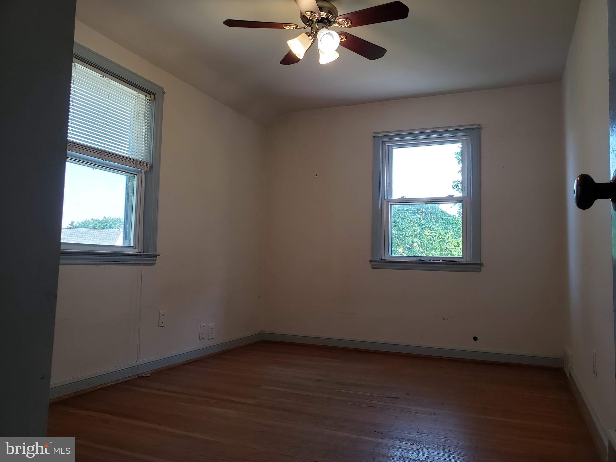 542 Valley View Road Springfield, PA 19064 - Photo 21 of 28 Bedroom #3