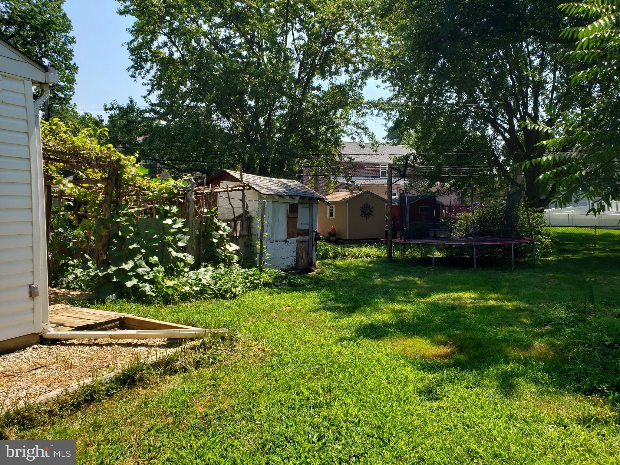 542 Valley View Road Springfield, PA 19064 - Photo 28 of 28 Rear Yard
