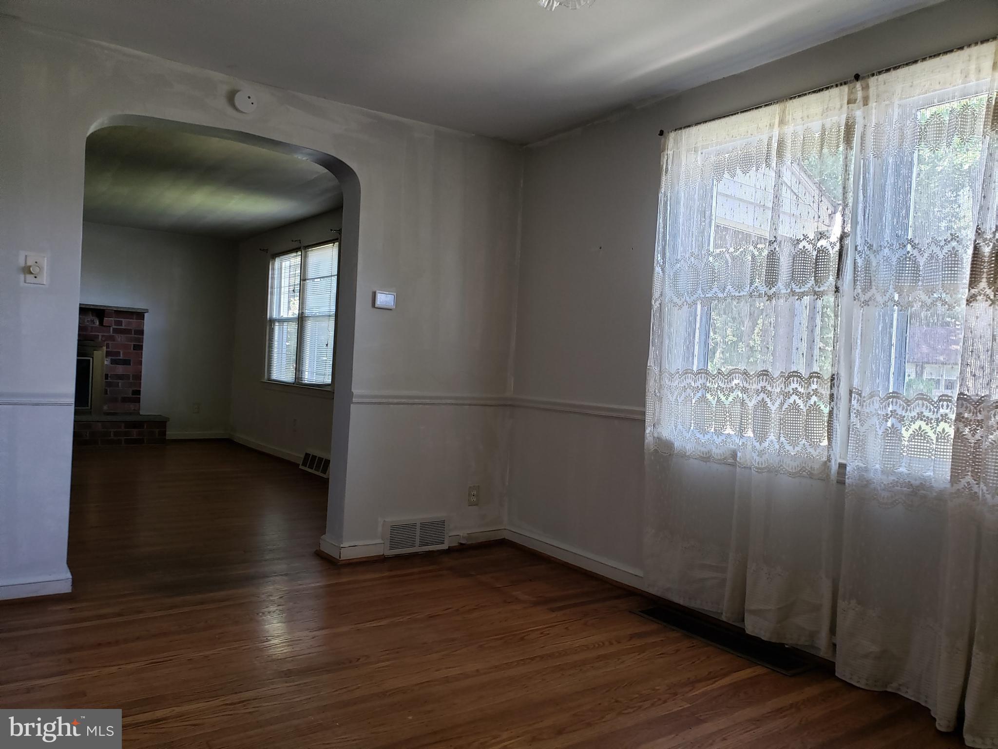 542 Valley View Road Springfield, PA 19064 - Photo 9 of 28 Dining Room