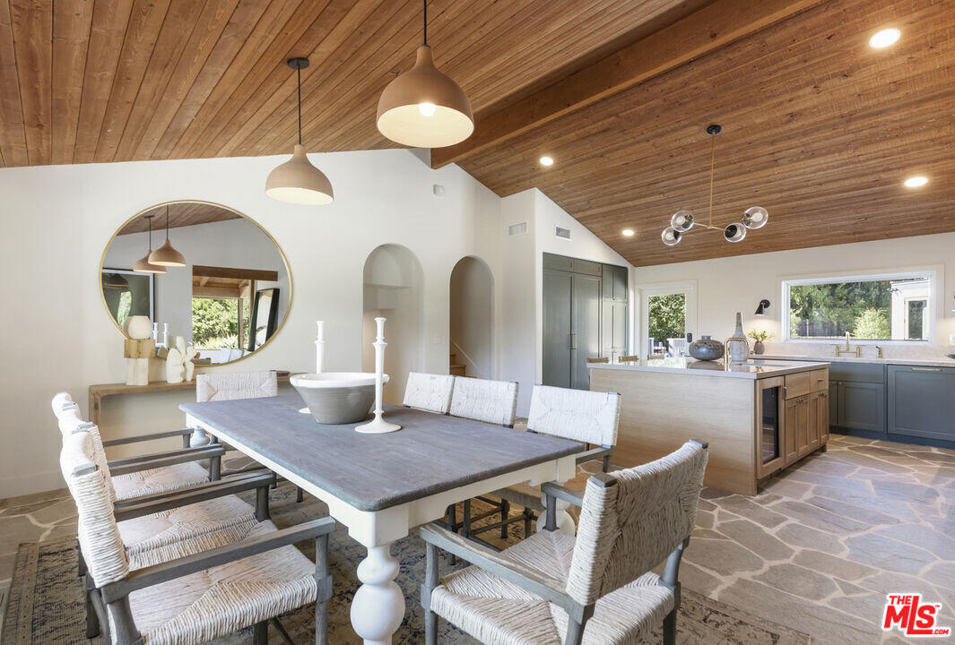 545 Del Oro Drive Ojai, CA 93023 - Photo 14 of 67 a view of a dining room with furniture and window