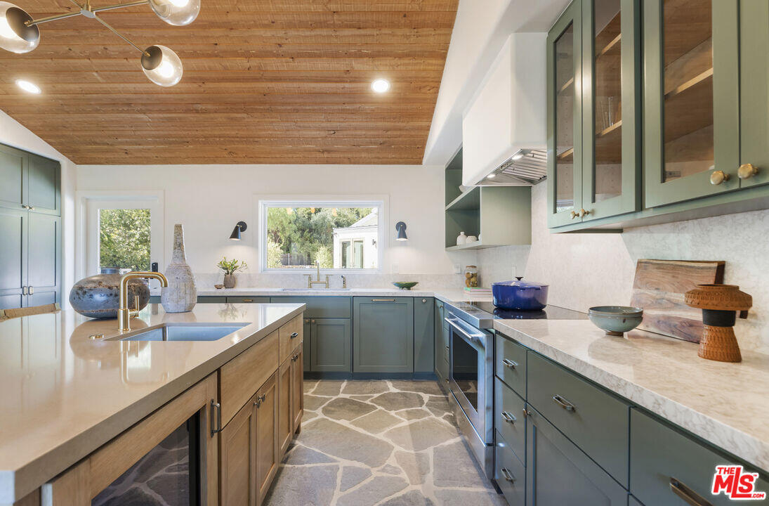 545 Del Oro Drive Ojai, CA 93023 - Photo 18 of 67 18