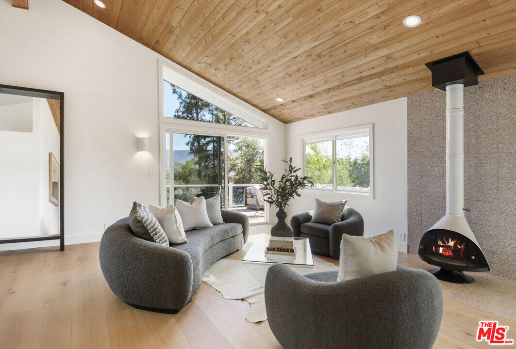 545 Del Oro Drive Ojai, CA 93023 - Photo 28 of 67 28