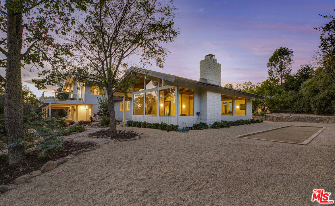 545 Del Oro Drive Ojai, CA 93023 - Photo 4 of 67 a view of a house with a outdoor space
