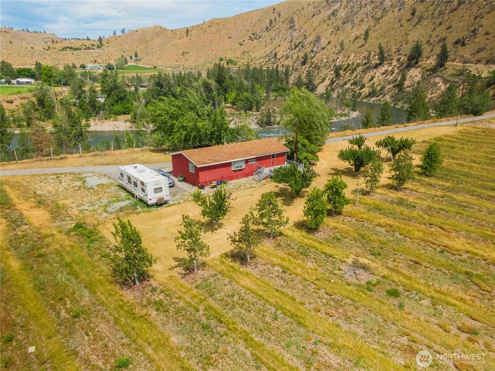 251 Burma Road Methow, WA 98834 - Photo 14 of 40