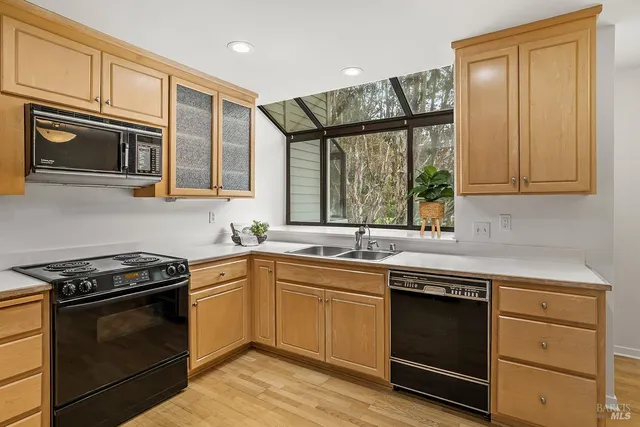 $1,139,000 | 36 Eucalyptus Knoll Street, Mill Valley, CA 94941