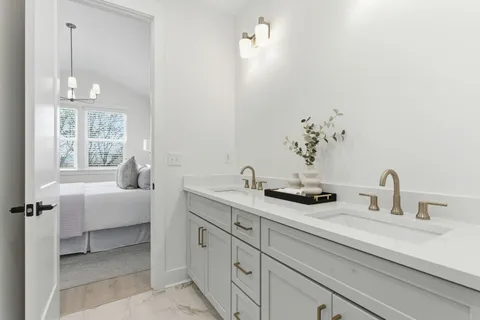 $647,000 | 669 B Westboro Drive, Nashville, TN 37209