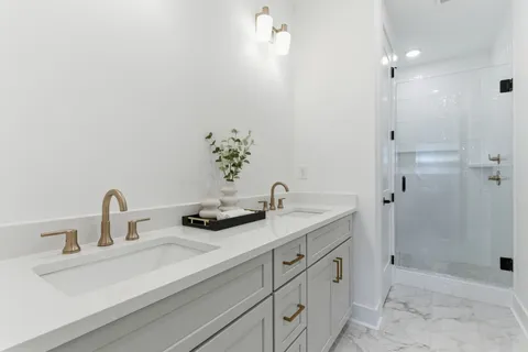 $647,000 | 669 B Westboro Drive, Nashville, TN 37209