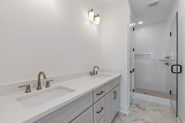 $650,000 | 669 B Westboro Drive, Nashville, TN 37209