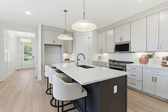 $650,000 | 669 B Westboro Drive, Nashville, TN 37209