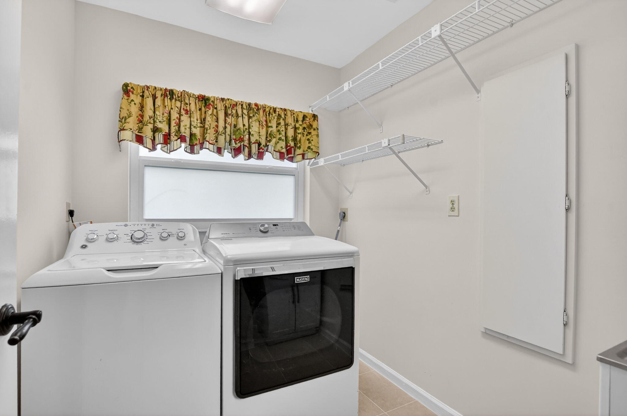 10194 Canoe Brook Circle Boca Raton, FL 33498 - Photo 30 of 42 a utility room with dryer and washer