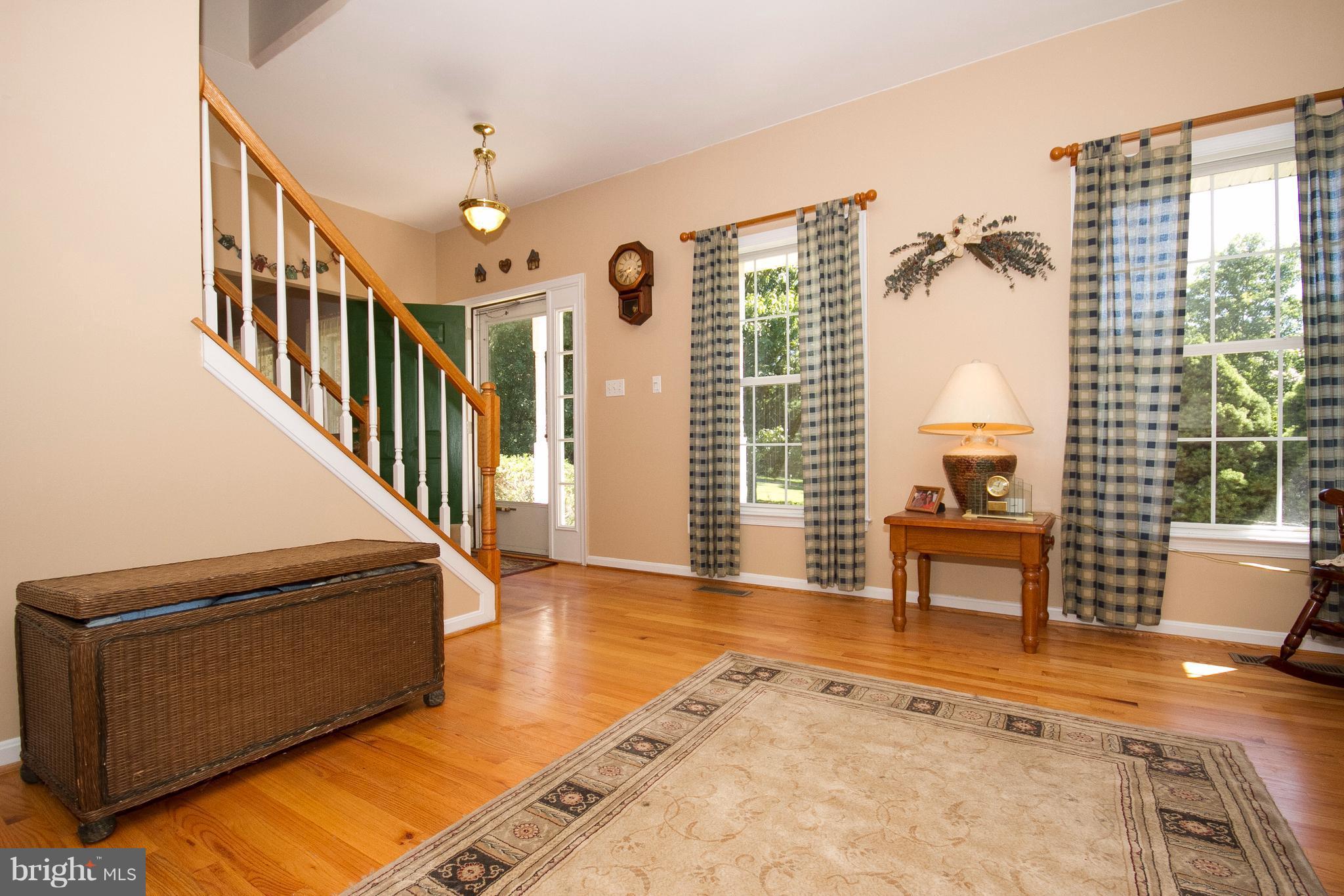 14514 Misty Valley Road Phoenix, MD 21131 - Photo 4 of 26 Living Room