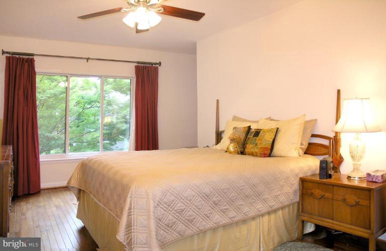 2049 Golf Course Drive Reston, VA 20191 - Photo 17 of 30 Master Bedroom