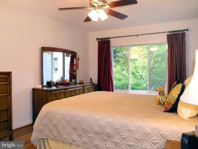 2049 Golf Course Drive Reston, VA 20191 - Photo 18 of 30 Master Bedroom #2